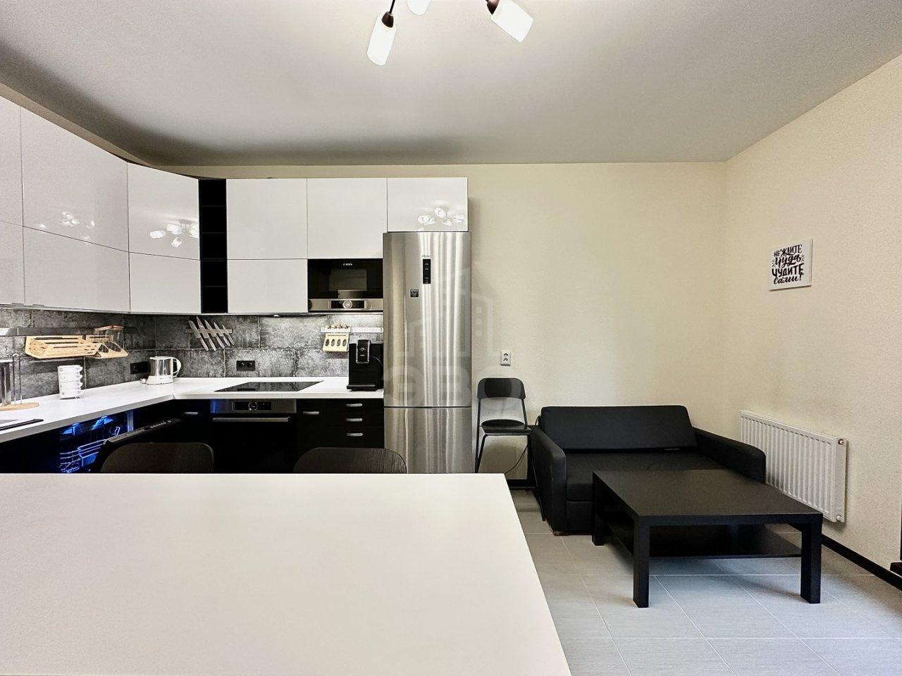 трехкомнатная квартира в Ленинградской области по адресу: Менделеева б-р., 12, к 1