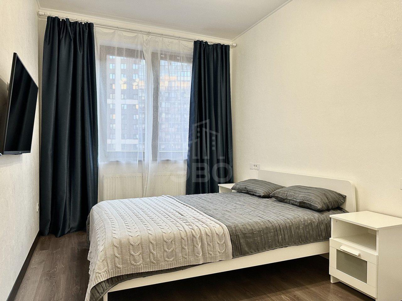 трехкомнатная квартира в Ленинградской области по адресу: Менделеева б-р., 12, к 1