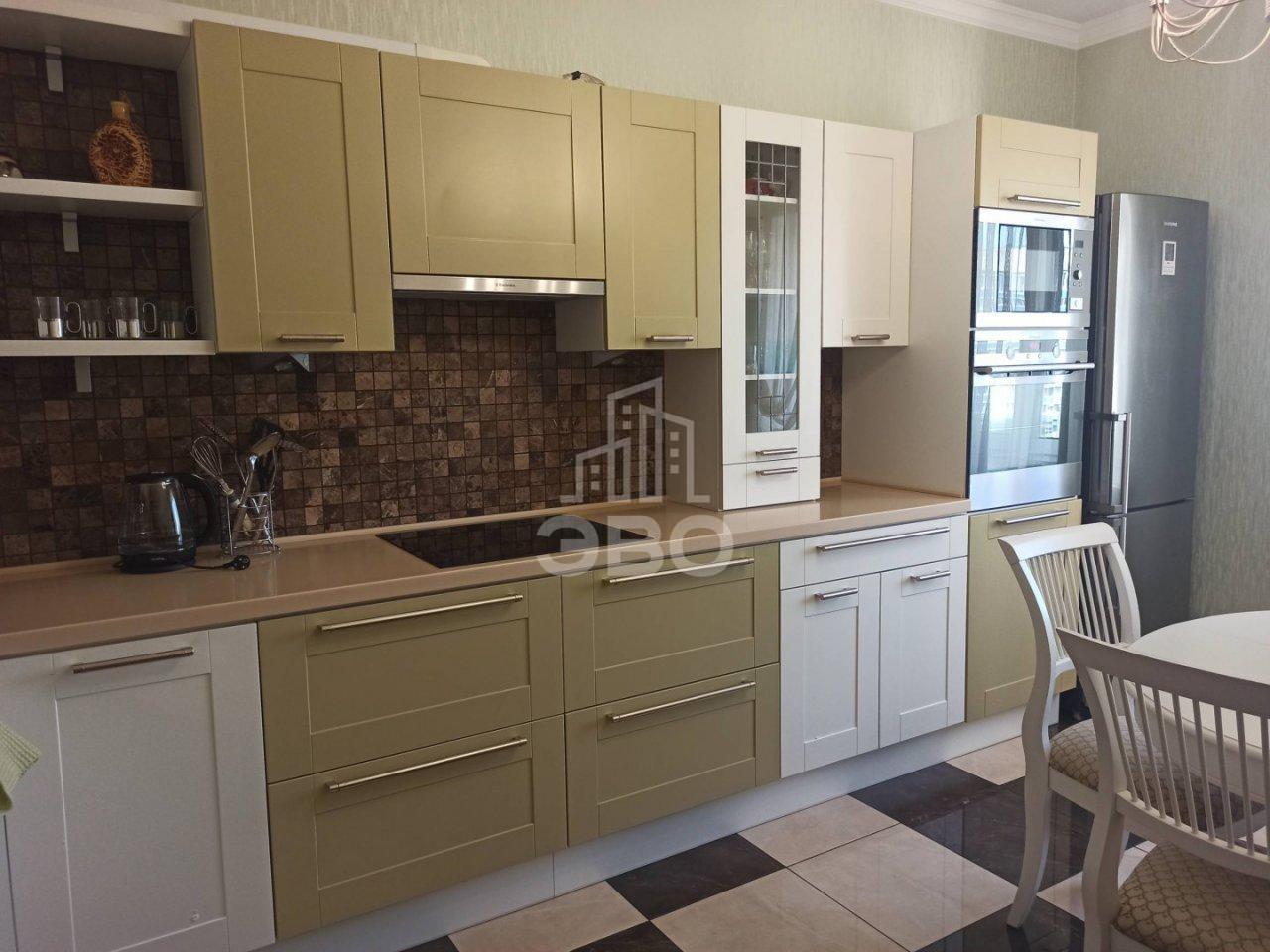 трехкомнатная квартира в Санкт-Петербурге по адресу: Варшавская ул., 23, к 3