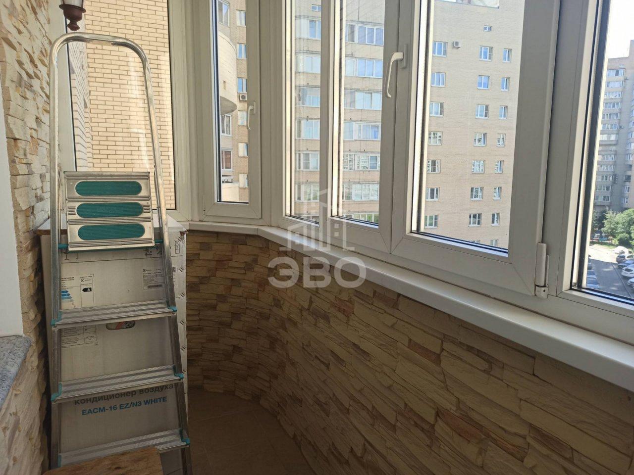 трехкомнатная квартира в Санкт-Петербурге по адресу: Варшавская ул., 23, к 3