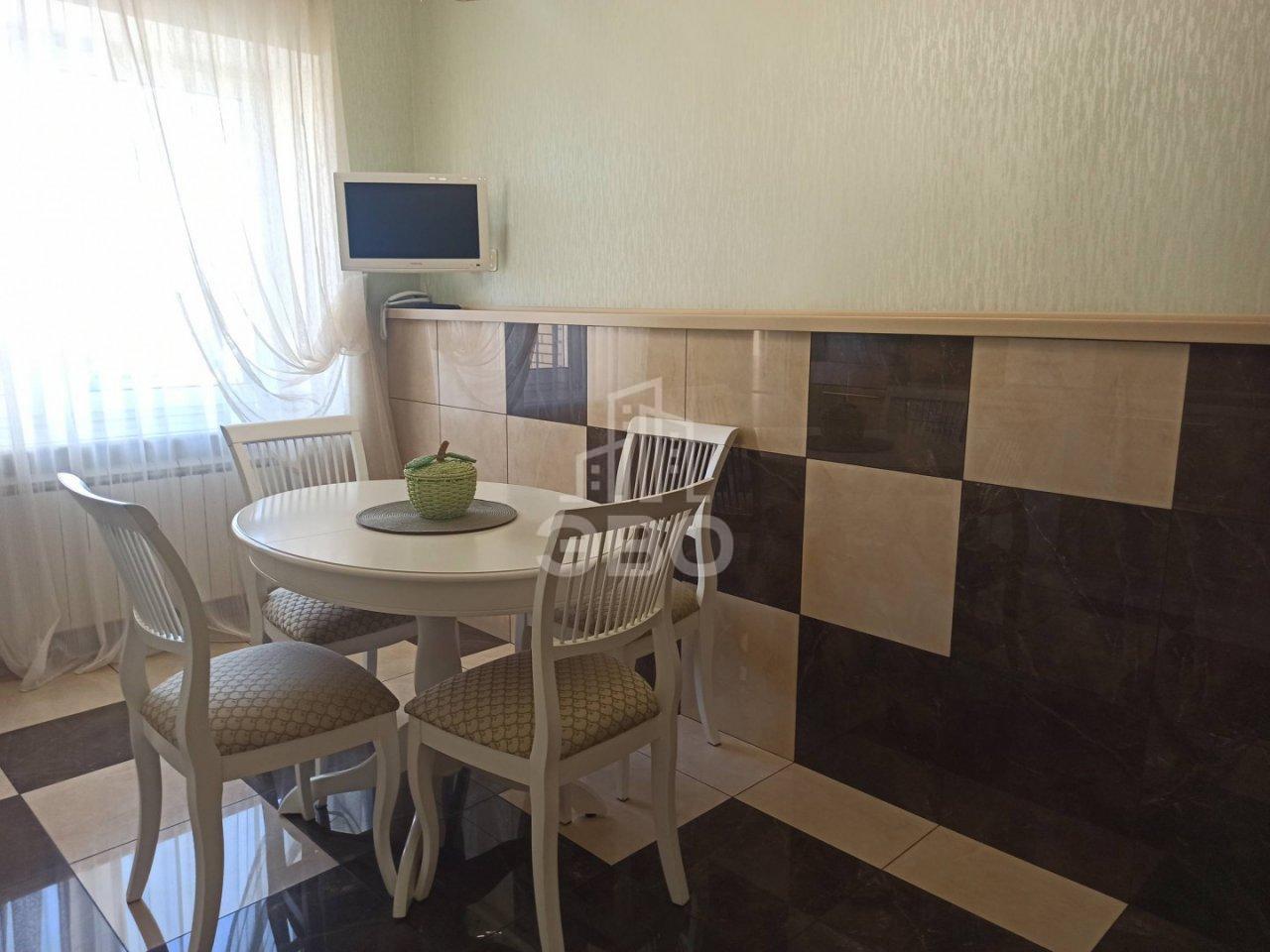 трехкомнатная квартира в Санкт-Петербурге по адресу: Варшавская ул., 23, к 3