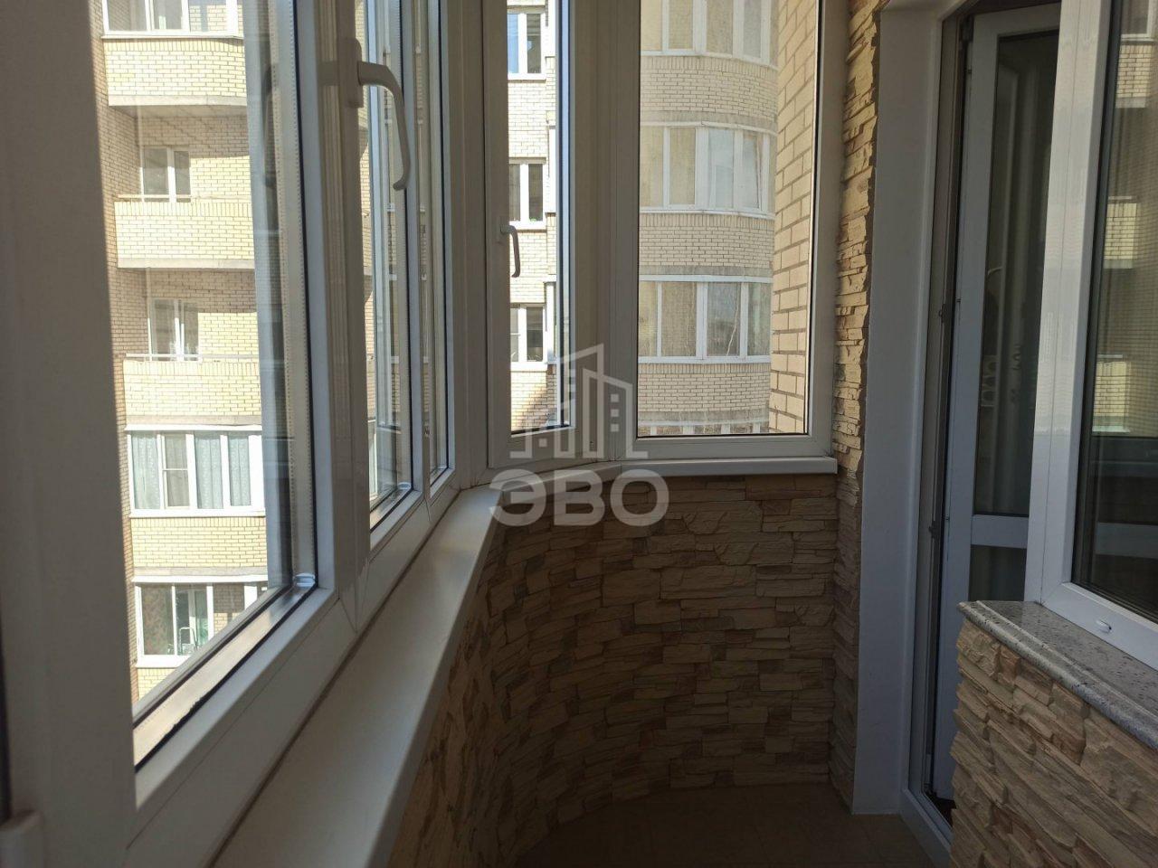 трехкомнатная квартира в Санкт-Петербурге по адресу: Варшавская ул., 23, к 3