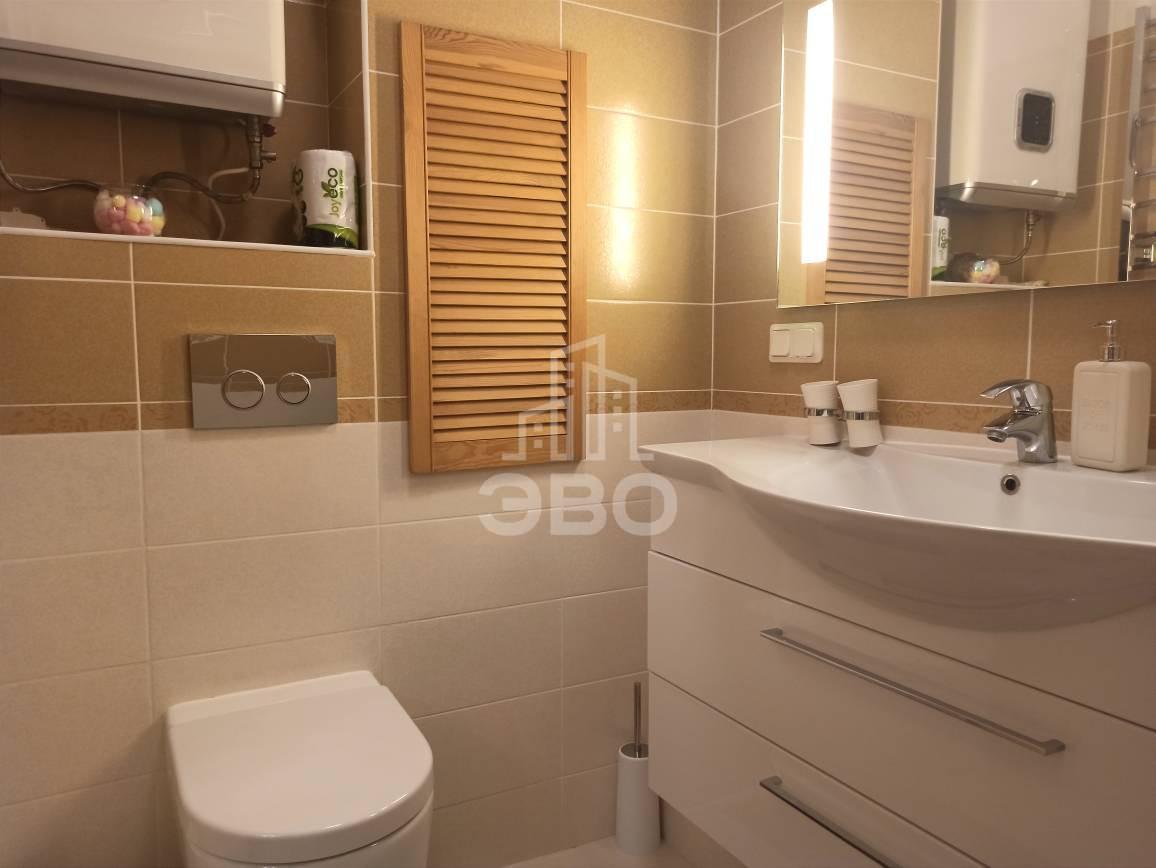 трехкомнатная квартира в Санкт-Петербурге по адресу: Варшавская ул., 23, к 3