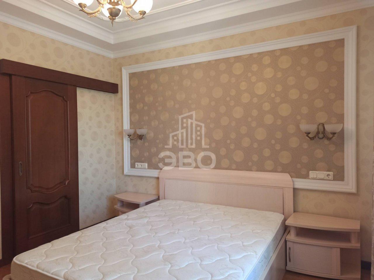 трехкомнатная квартира в Санкт-Петербурге по адресу: Варшавская ул., 23, к 3