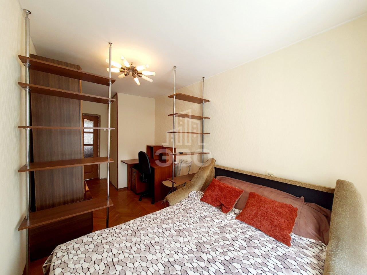 трехкомнатная квартира в Санкт-Петербурге по адресу: Ленинский проспект, 124