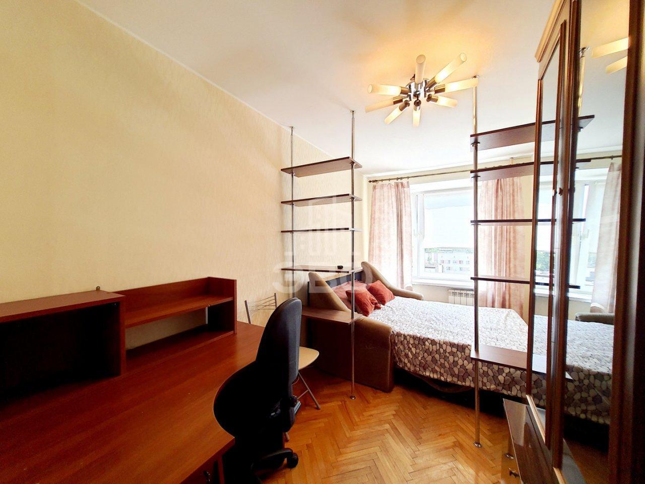 трехкомнатная квартира в Санкт-Петербурге по адресу: Ленинский проспект, 124