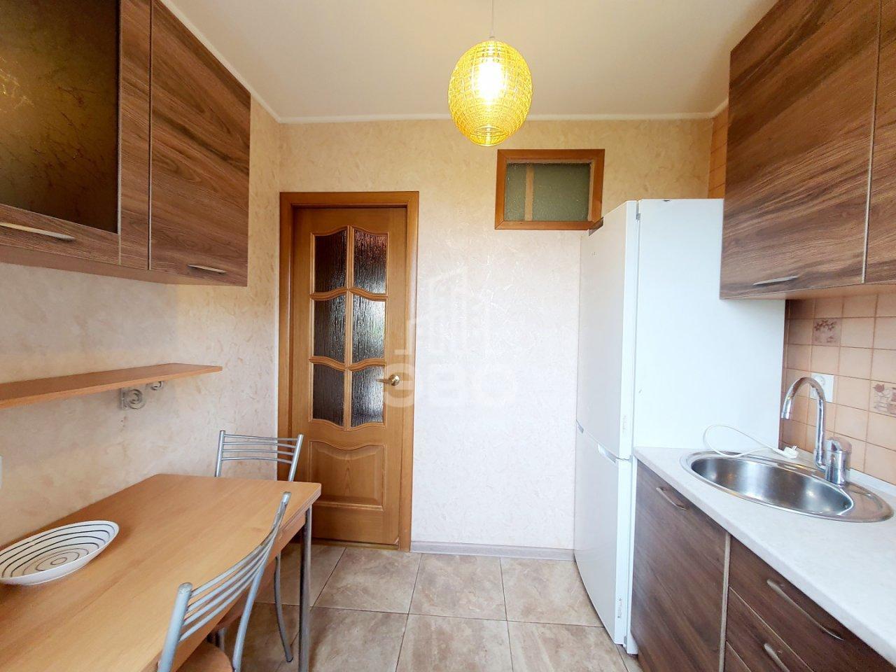 трехкомнатная квартира в Санкт-Петербурге по адресу: Ленинский проспект, 124