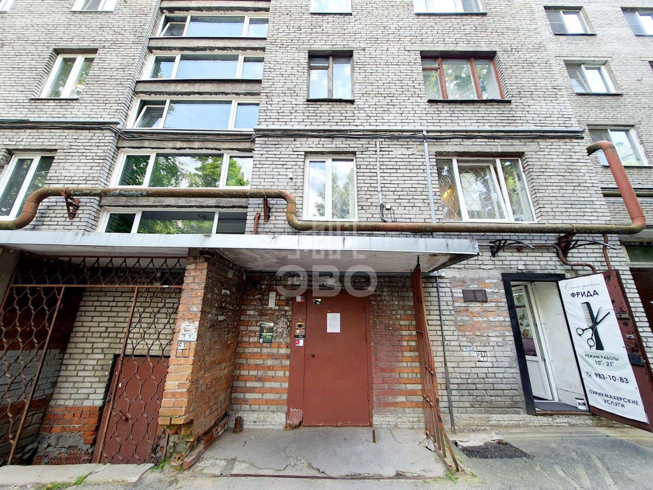 трехкомнатная квартира в Санкт-Петербурге по адресу: Ленинский проспект, 124