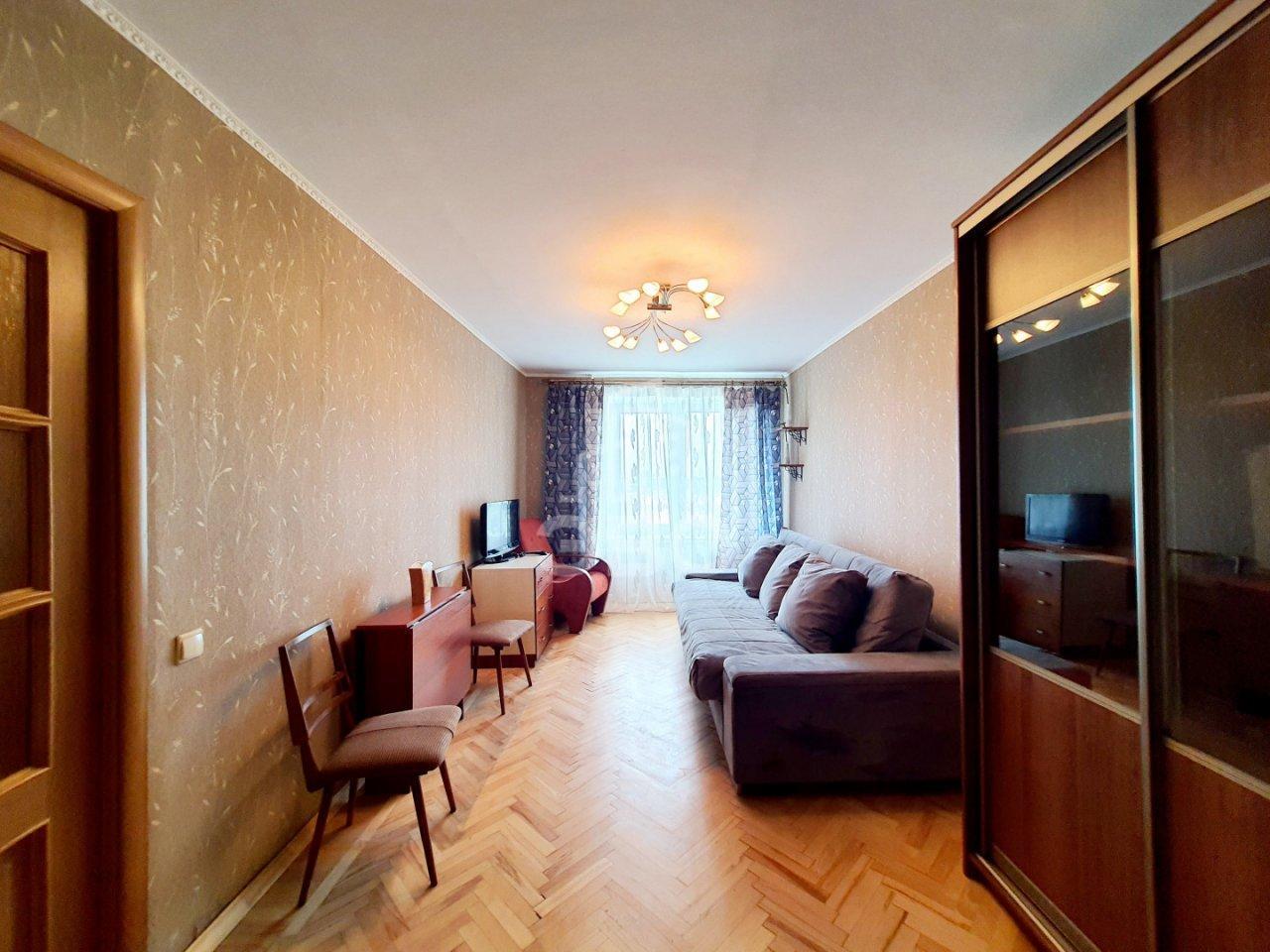 трехкомнатная квартира в Санкт-Петербурге по адресу: Ленинский проспект, 124