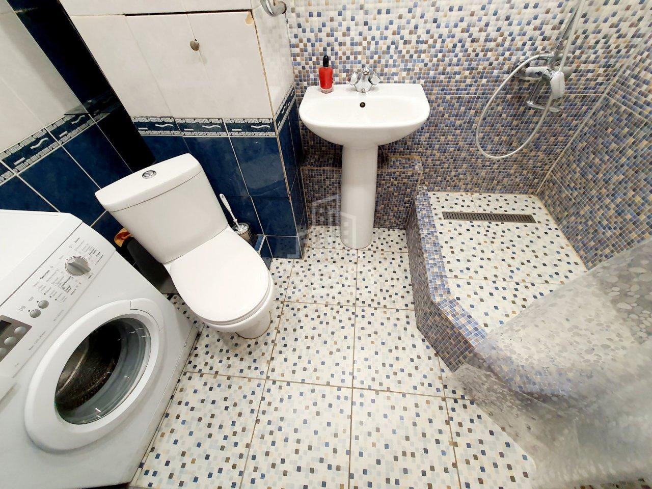 трехкомнатная квартира в Санкт-Петербурге по адресу: Ленинский проспект, 124