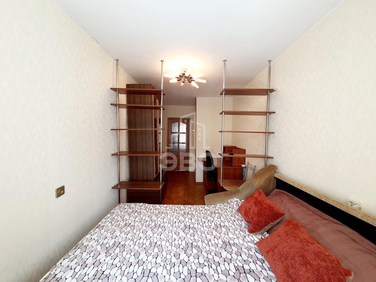 трехкомнатная квартира в Санкт-Петербурге по адресу: Ленинский проспект, 124