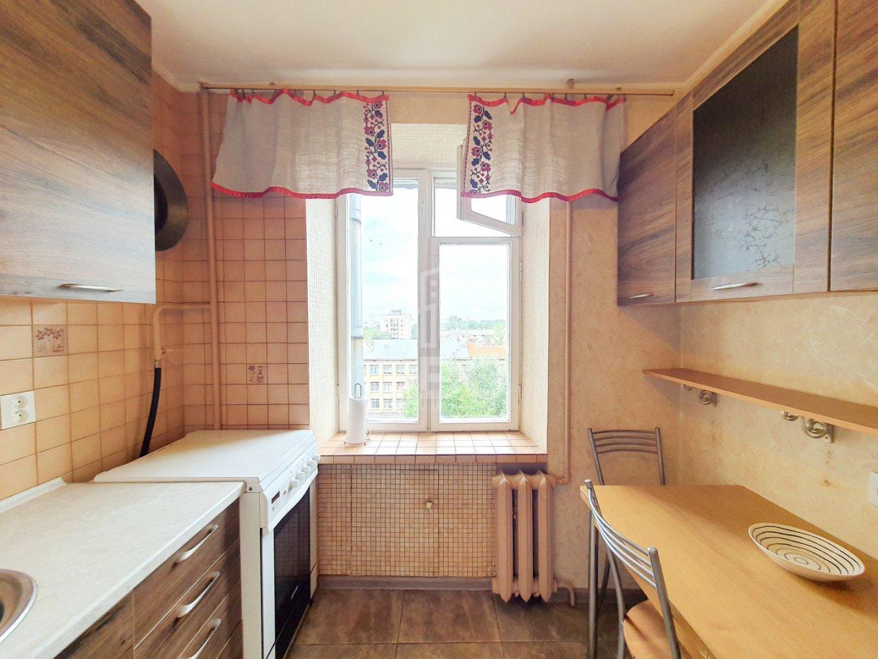 трехкомнатная квартира в Санкт-Петербурге по адресу: Ленинский проспект, 124