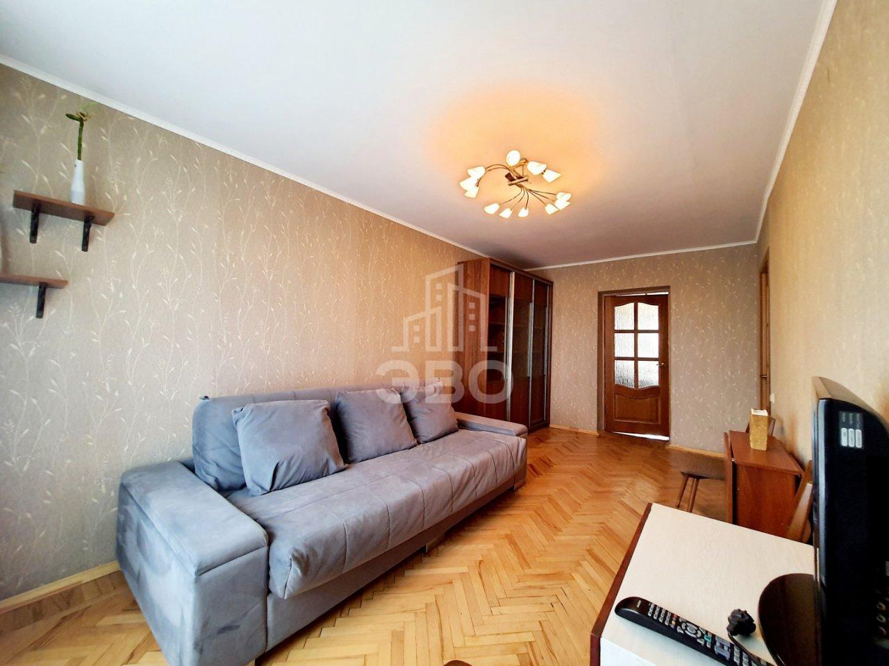 трехкомнатная квартира в Санкт-Петербурге по адресу: Ленинский проспект, 124