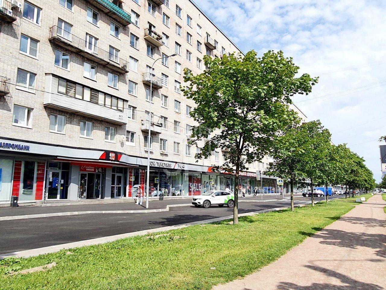 трехкомнатная квартира в Санкт-Петербурге по адресу: Ленинский проспект, 124