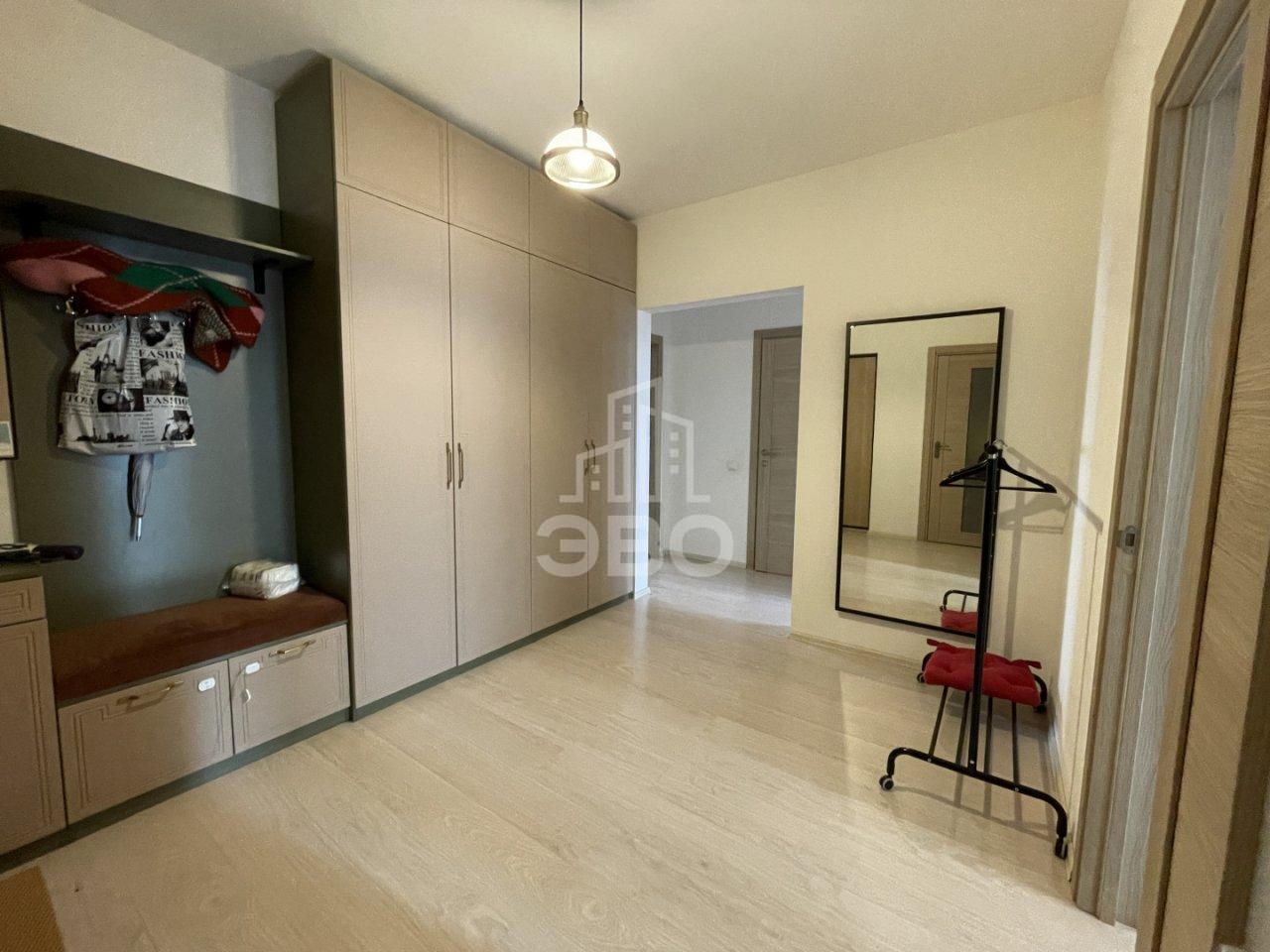 трехкомнатная квартира в Санкт-Петербурге по адресу: Богословская ул., 4, к 1