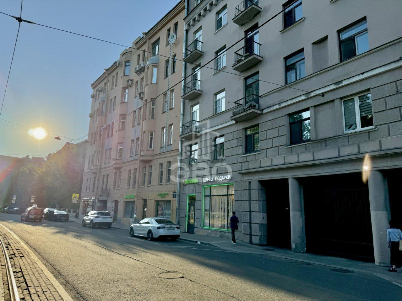 двухкомнатная квартира в Санкт-Петербурге по адресу: Кронверкский проспект, 27