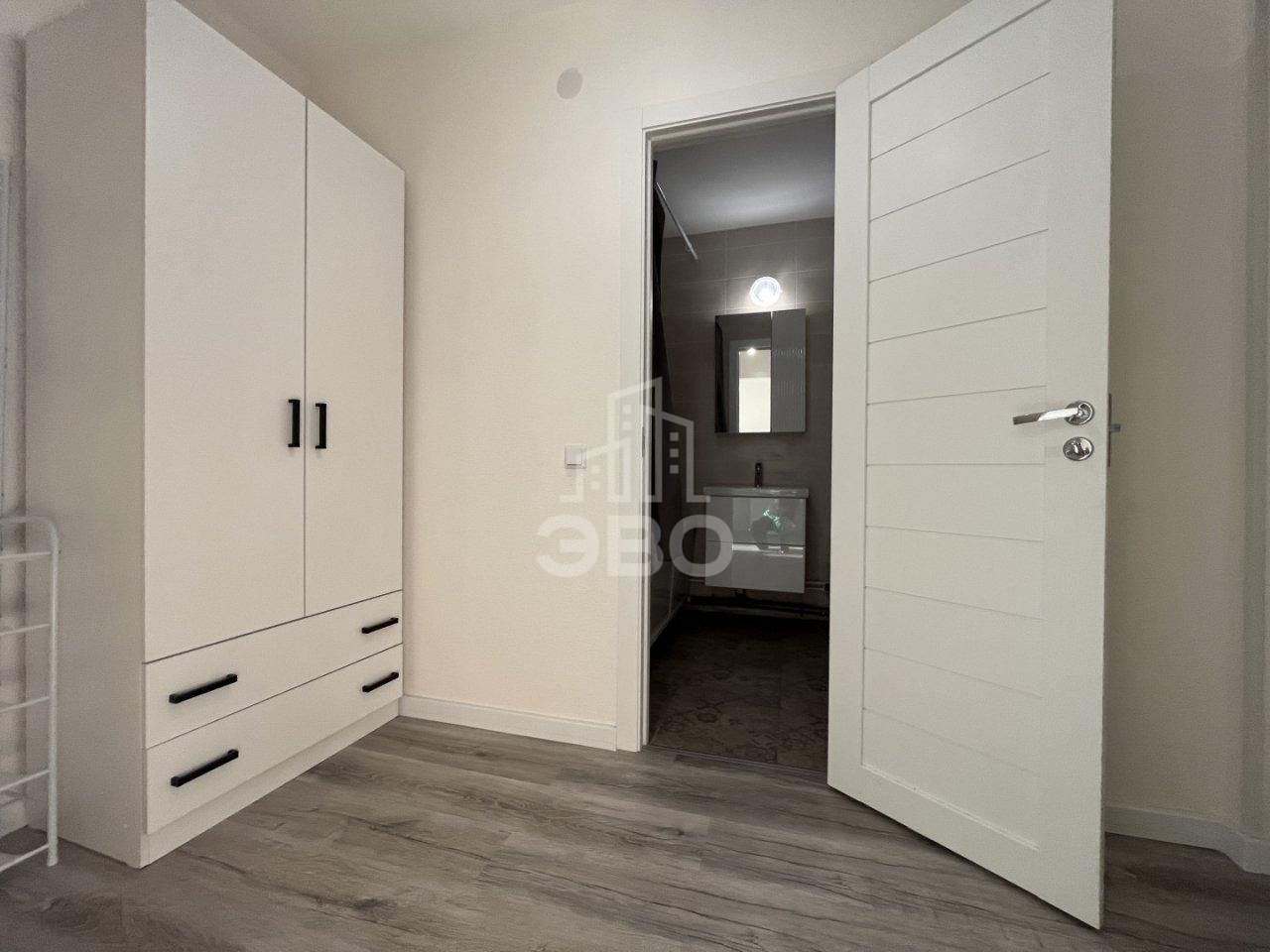 однокомнатная квартира в Санкт-Петербурге по адресу: Шоссе в Лаврики ул., 64, к 3