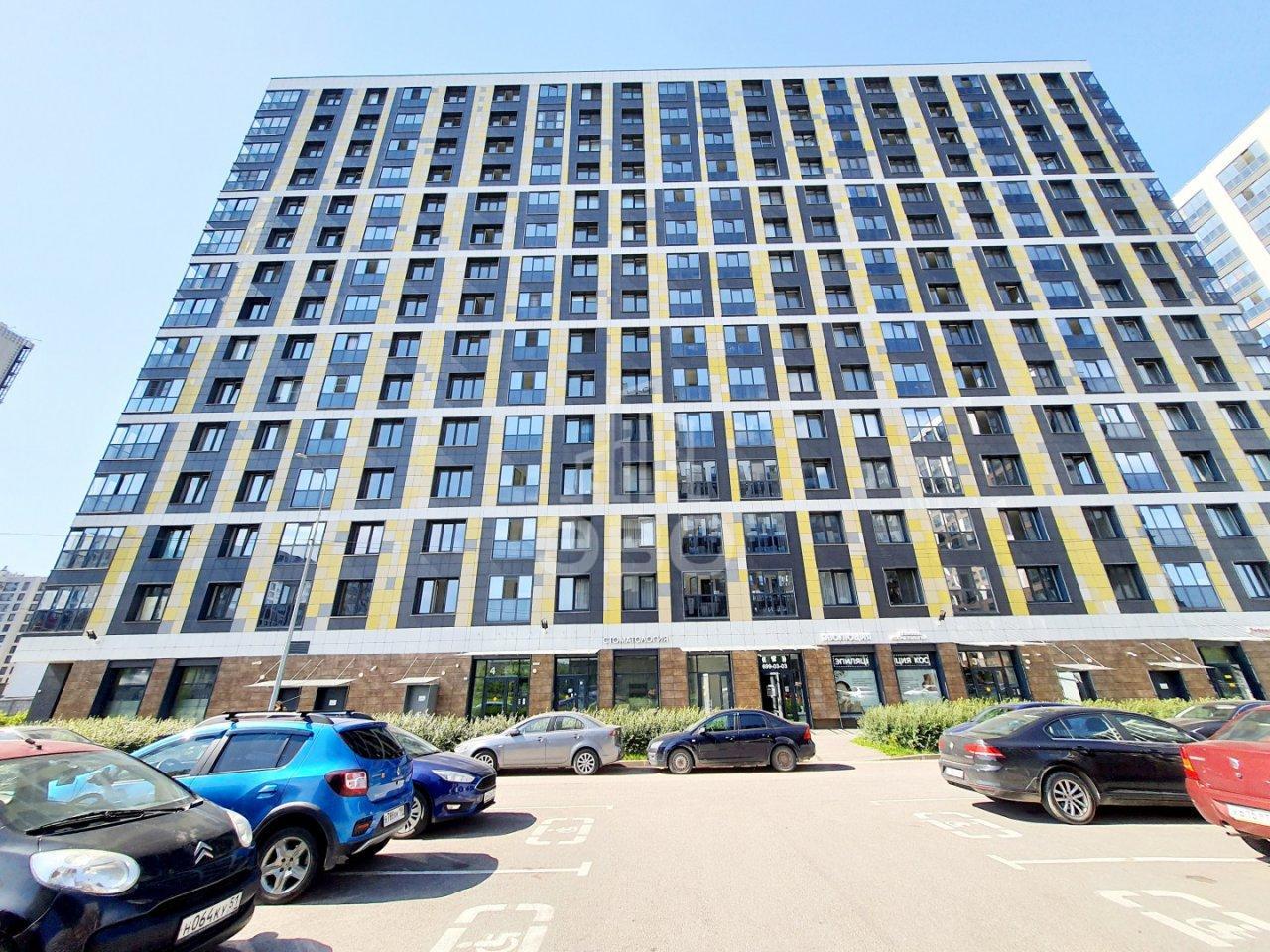 однокомнатная квартира в Санкт-Петербурге по адресу: Октябрьская наб., 34, к 4