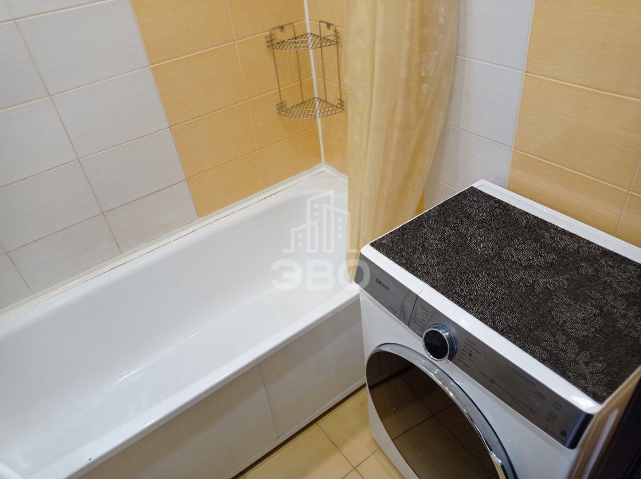 комната в Санкт-Петербурге по адресу: Пятилеток проспект, 7, к 2