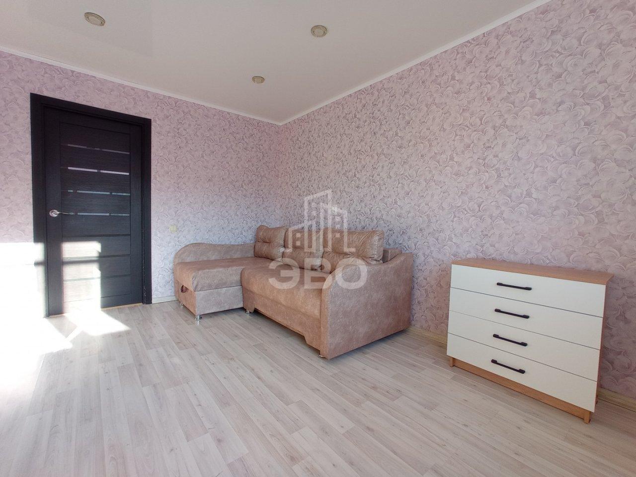 комната в Санкт-Петербурге по адресу: Пятилеток проспект, 7, к 2