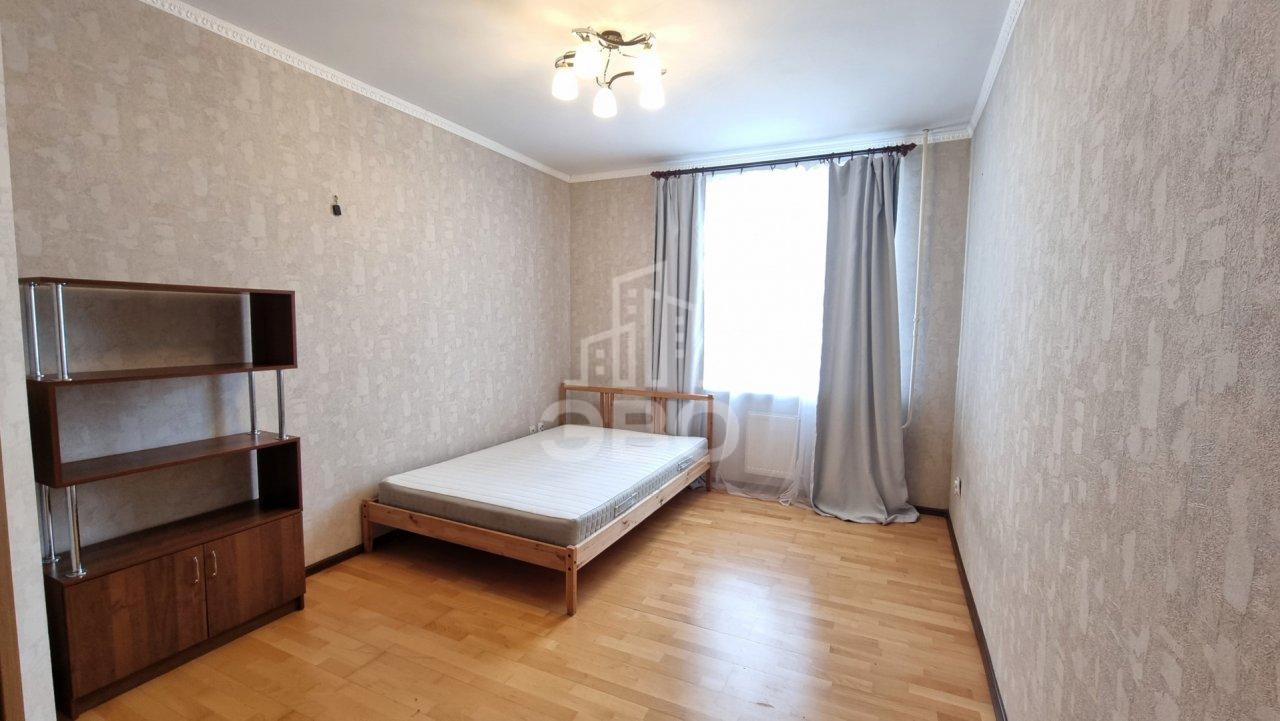 трехкомнатная квартира в Санкт-Петербурге по адресу: Пролетарская ул., 48, к 2