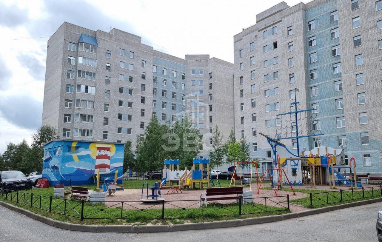 трехкомнатная квартира в Санкт-Петербурге по адресу: Пролетарская ул., 48, к 2