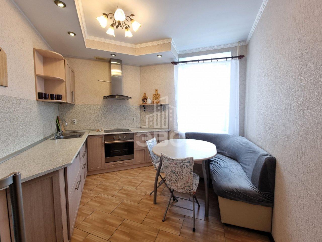 трехкомнатная квартира в Санкт-Петербурге по адресу: Пролетарская ул., 48, к 2