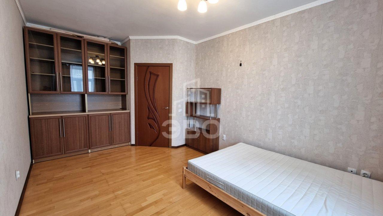 трехкомнатная квартира в Санкт-Петербурге по адресу: Пролетарская ул., 48, к 2