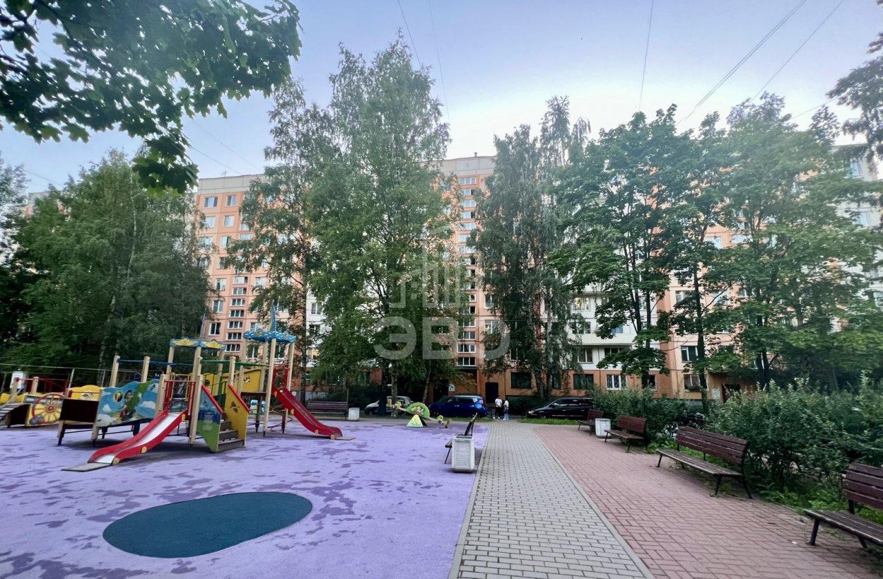 двухкомнатная квартира в Санкт-Петербурге по адресу: Софьи Ковалевской ул., 5, к 6