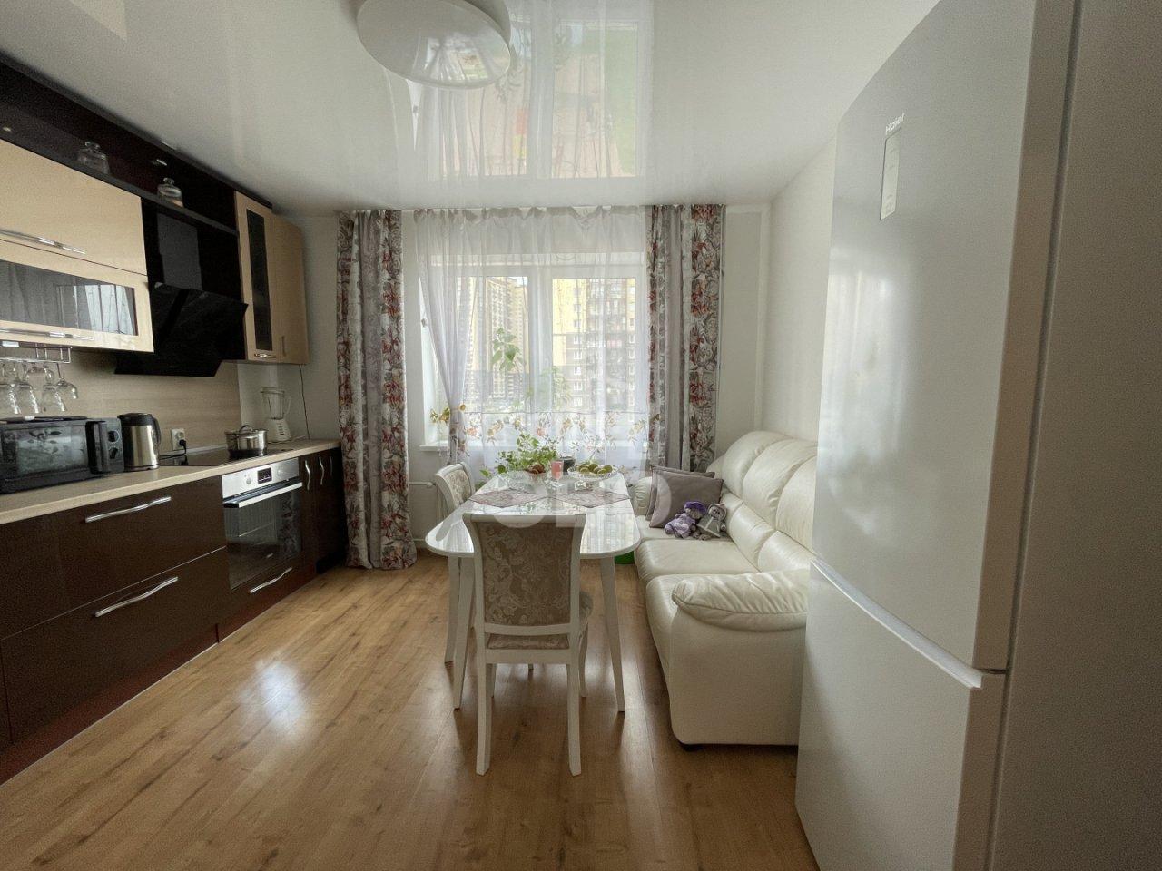 двухкомнатная квартира в Санкт-Петербурге по адресу: Славянская ул., 28, строение 1