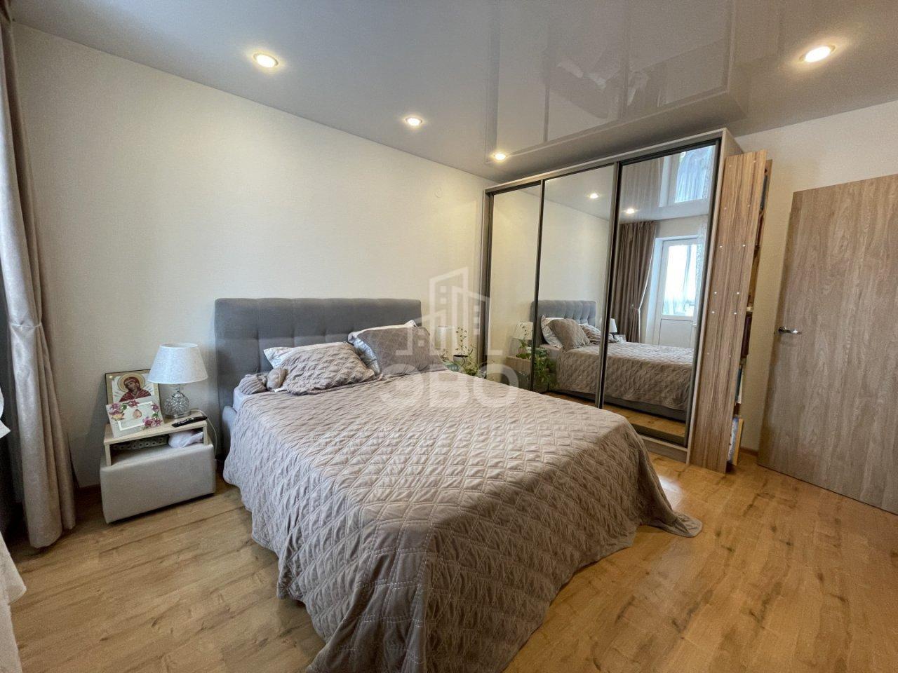 двухкомнатная квартира в Санкт-Петербурге по адресу: Славянская ул., 28, строение 1