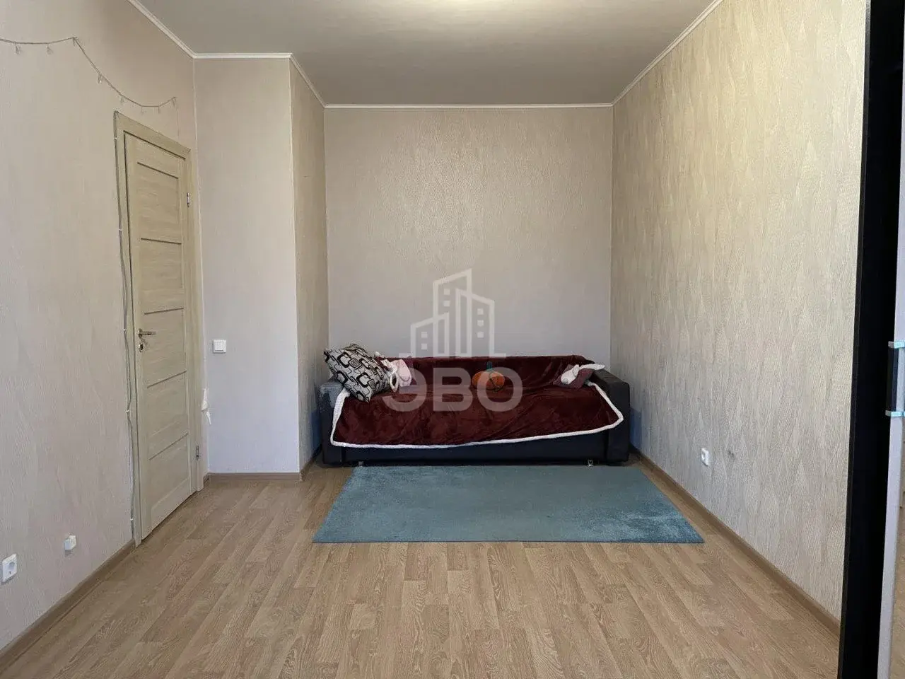 однокомнатная квартира в Санкт-Петербурге по адресу: Венская ул., 4, к 3