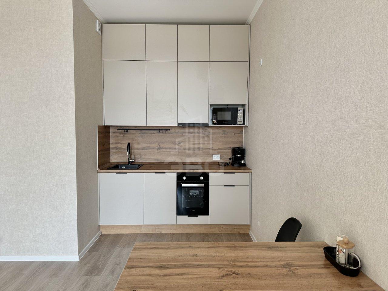 однокомнатная квартира в Санкт-Петербурге по адресу: Нины Петровой ул., 8, к 1