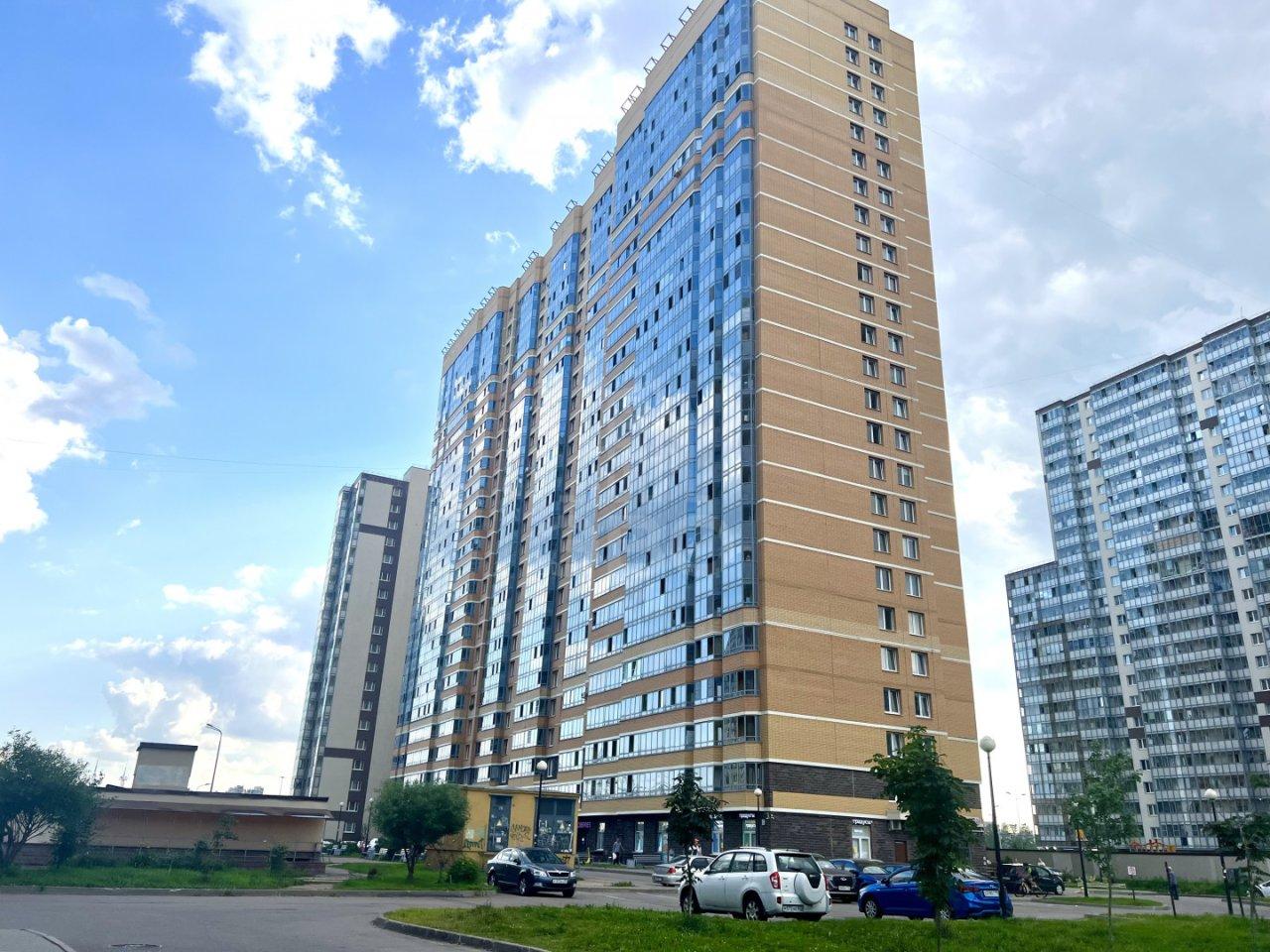 студия в Санкт-Петербурге по адресу: Охтинская аллея, 10, к 1