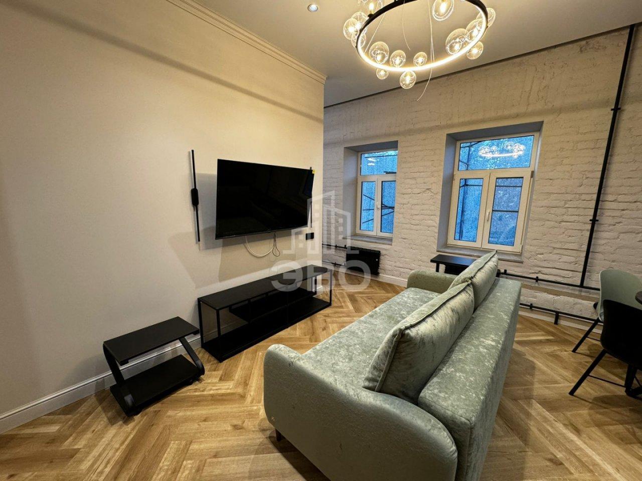 студия в Санкт-Петербурге по адресу: Невский проспект, 88, литера Б