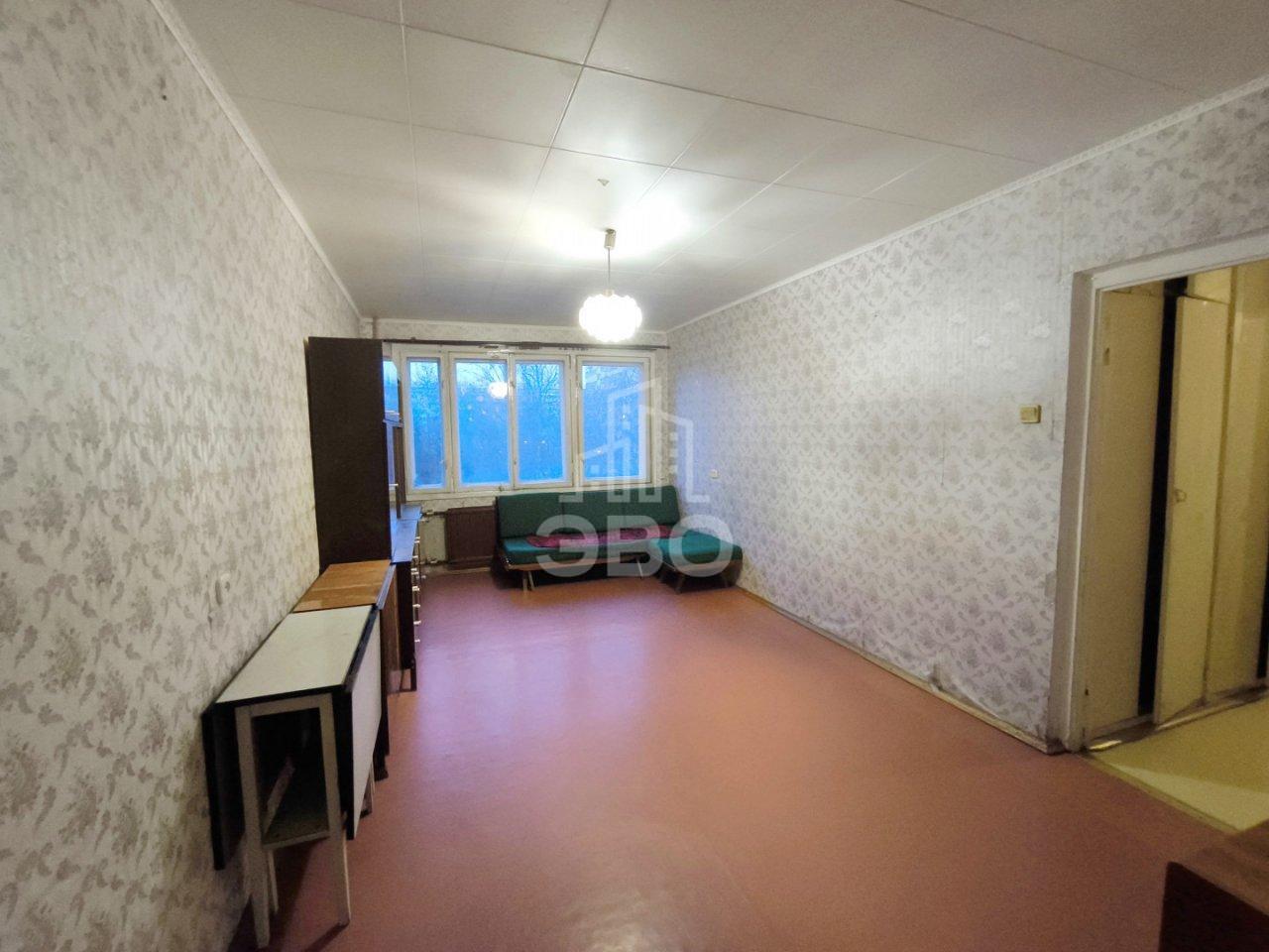 трехкомнатная квартира в Санкт-Петербурге по адресу: Тамбасова ул., 6, к 1