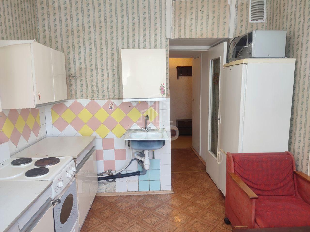 трехкомнатная квартира в Санкт-Петербурге по адресу: Тамбасова ул., 6, к 1