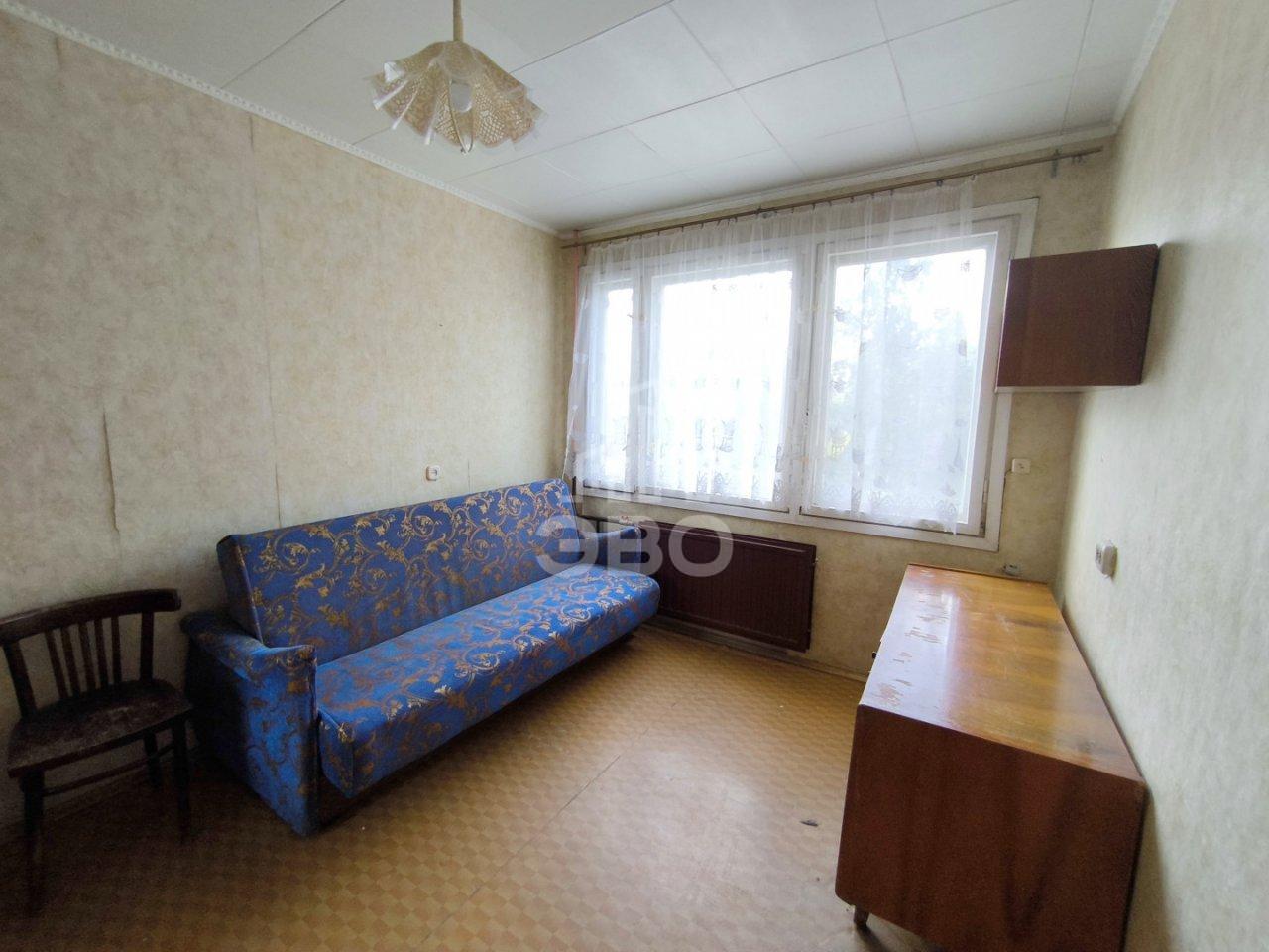 трехкомнатная квартира в Санкт-Петербурге по адресу: Тамбасова ул., 6, к 1