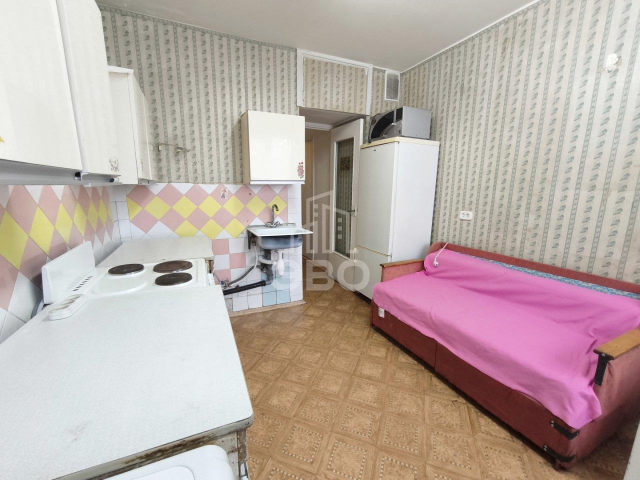 трехкомнатная квартира в Санкт-Петербурге по адресу: Тамбасова ул., 6, к 1