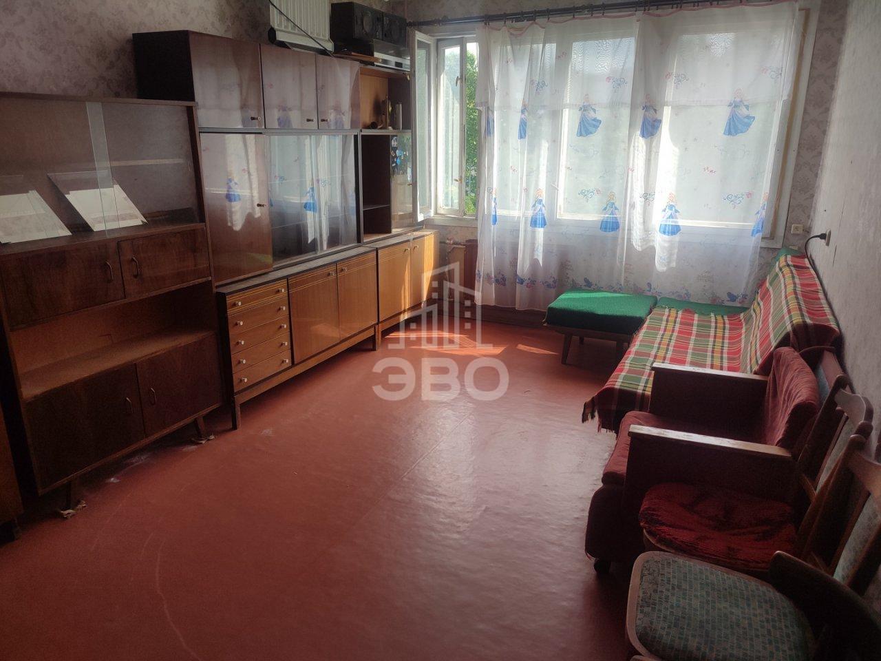 трехкомнатная квартира в Санкт-Петербурге по адресу: Тамбасова ул., 6, к 1