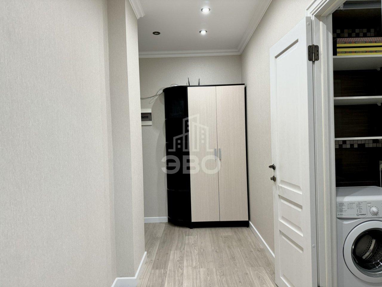 однокомнатная квартира в Санкт-Петербурге по адресу: Кременчугская ул., 13, к 1