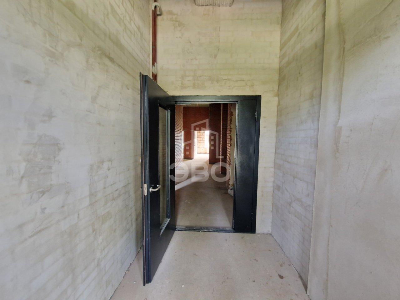 коммерция в Санкт-Петербурге по адресу: Шоссе в Лаврики ул., 72, к 2