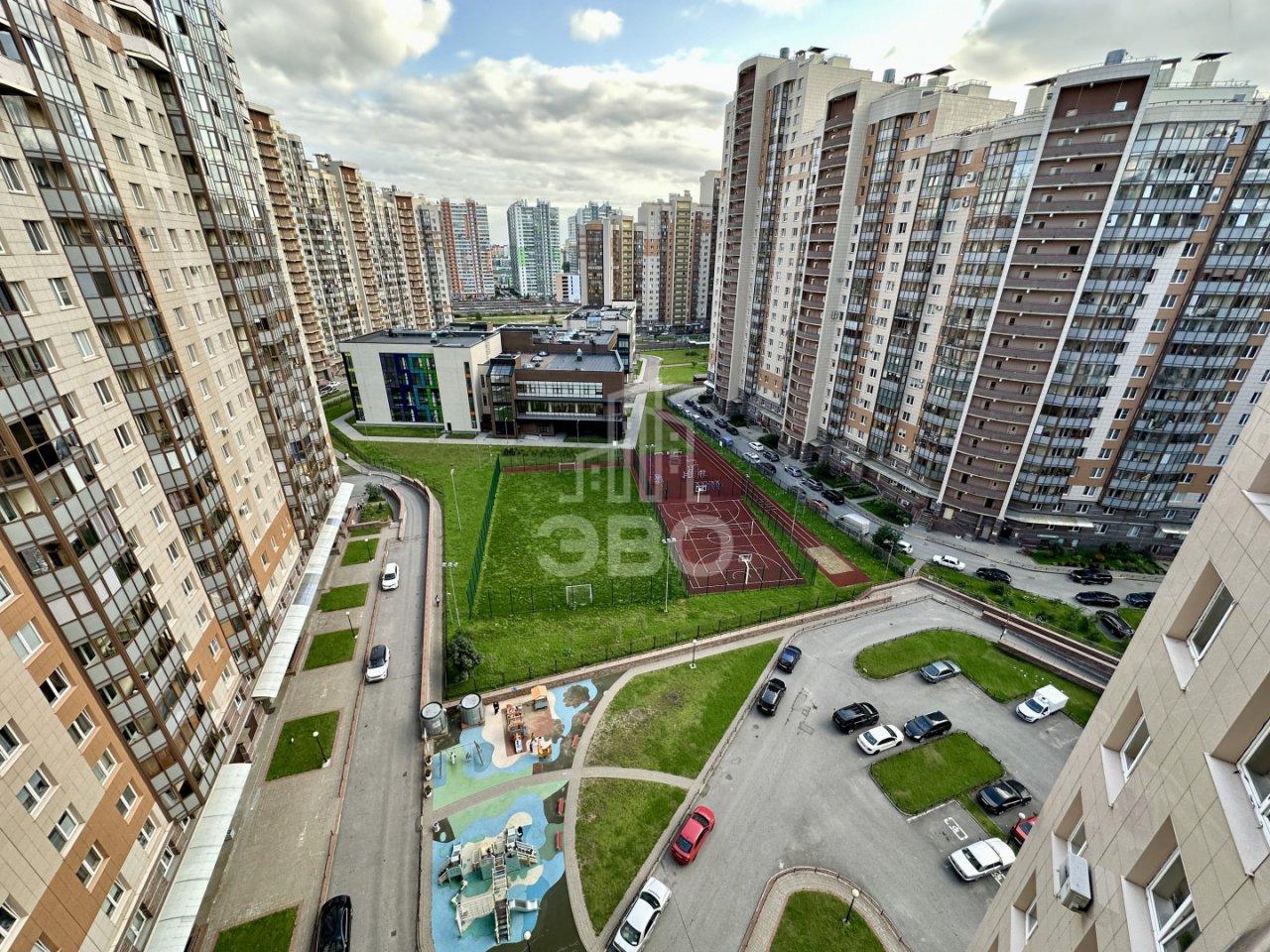 двухкомнатная квартира в Санкт-Петербурге по адресу: Королёва проспект, 63, к 2