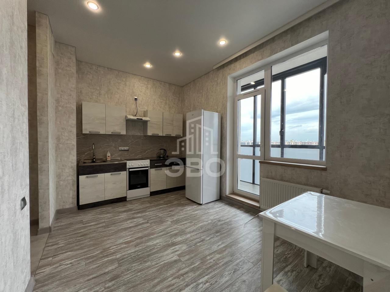 двухкомнатная квартира в Санкт-Петербурге по адресу: Строителей проспект, 1, к 1