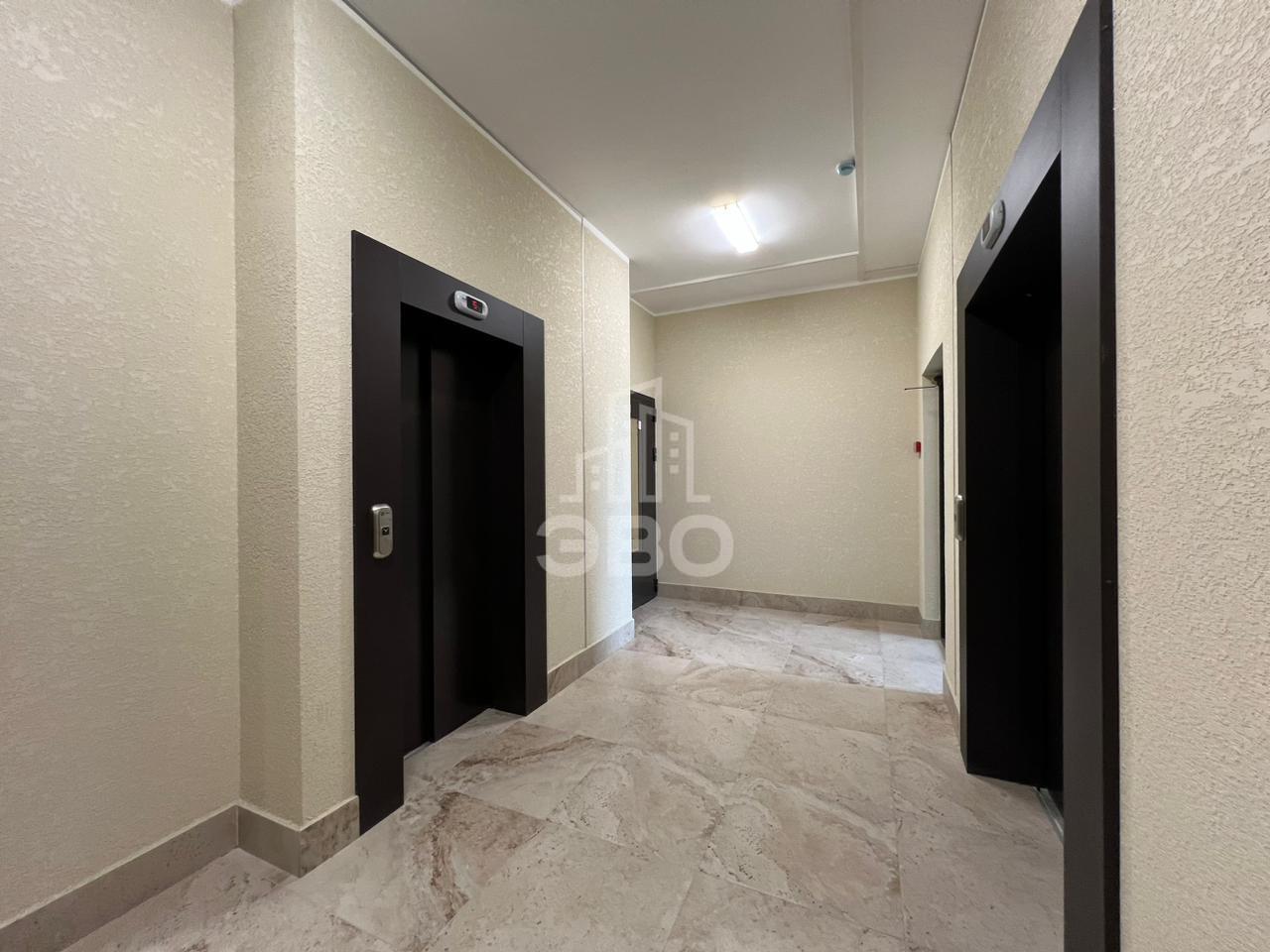 двухкомнатная квартира в Санкт-Петербурге по адресу: Строителей проспект, 1, к 1