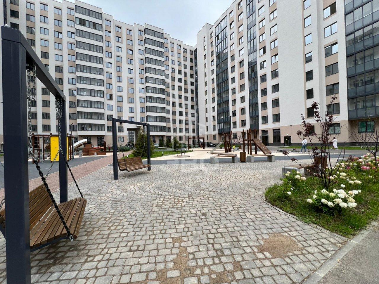 двухкомнатная квартира в Санкт-Петербурге по адресу: Строителей проспект, 1, к 1