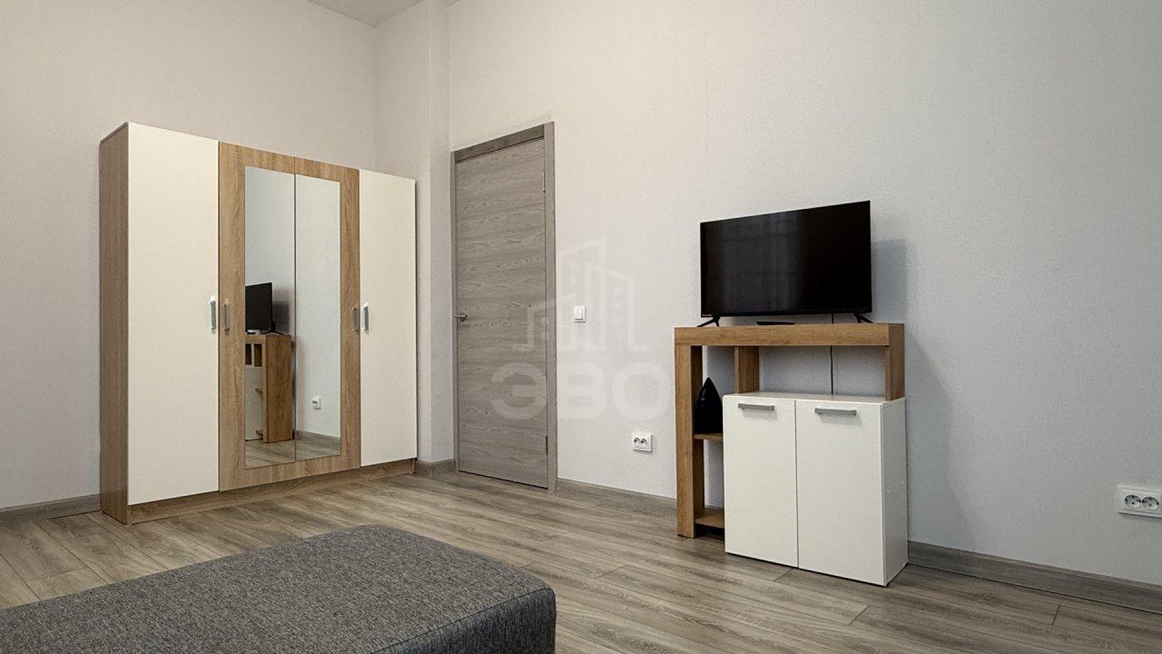 двухкомнатная квартира в Ленинградской области по адресу: Строителей проспект, 1, к 1