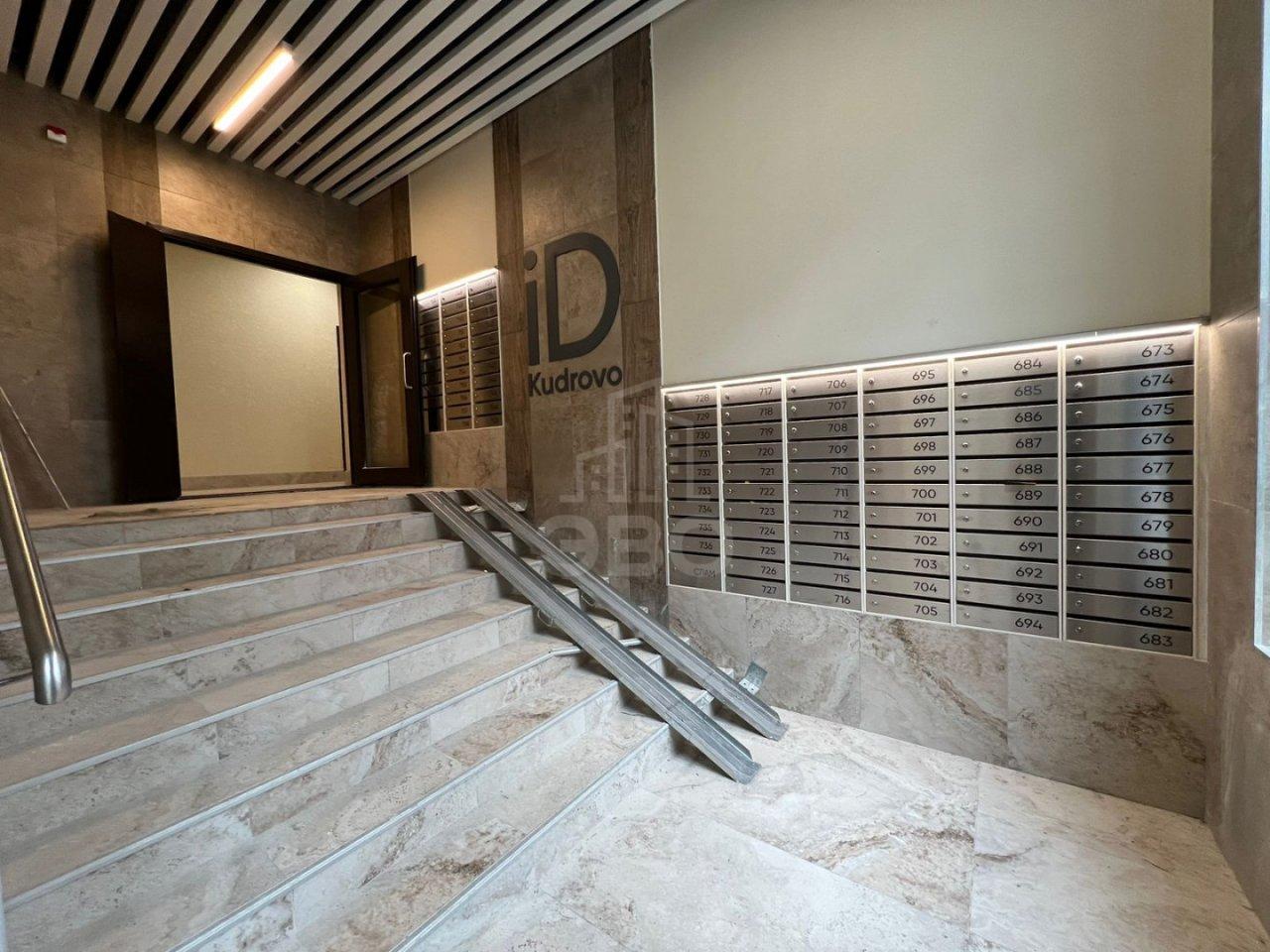 двухкомнатная квартира в Ленинградской области по адресу: Строителей проспект, 1, к 1