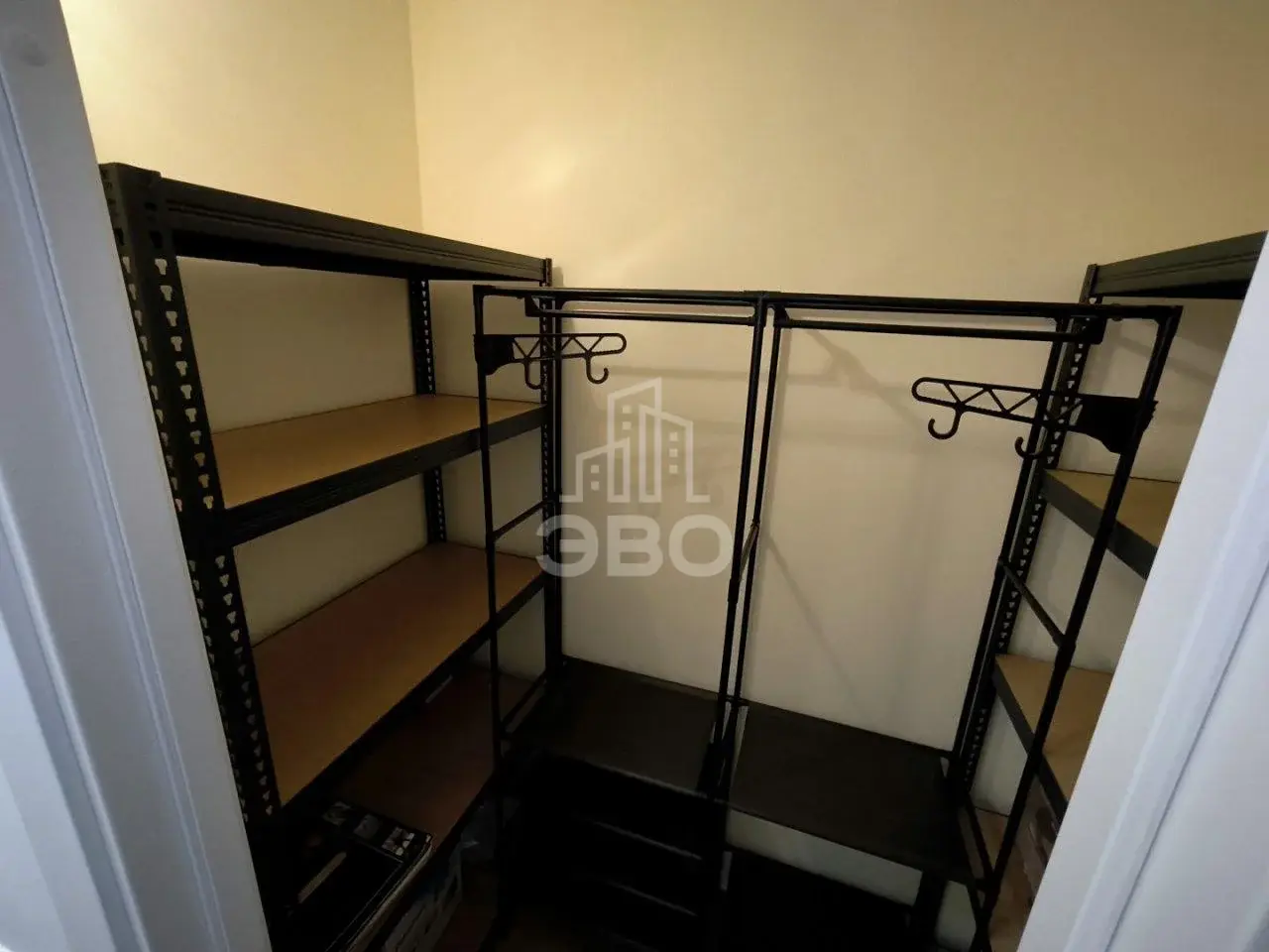 трехкомнатная квартира в Санкт-Петербурге по адресу: Гудиловская ул., 6, к 1