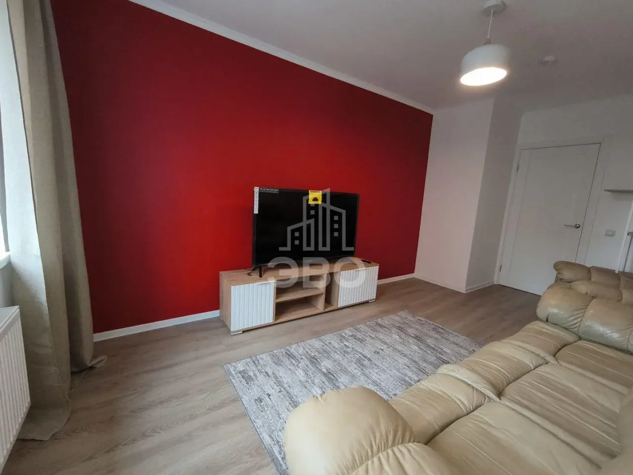 трехкомнатная квартира в Санкт-Петербурге по адресу: Гудиловская ул., 6, к 1